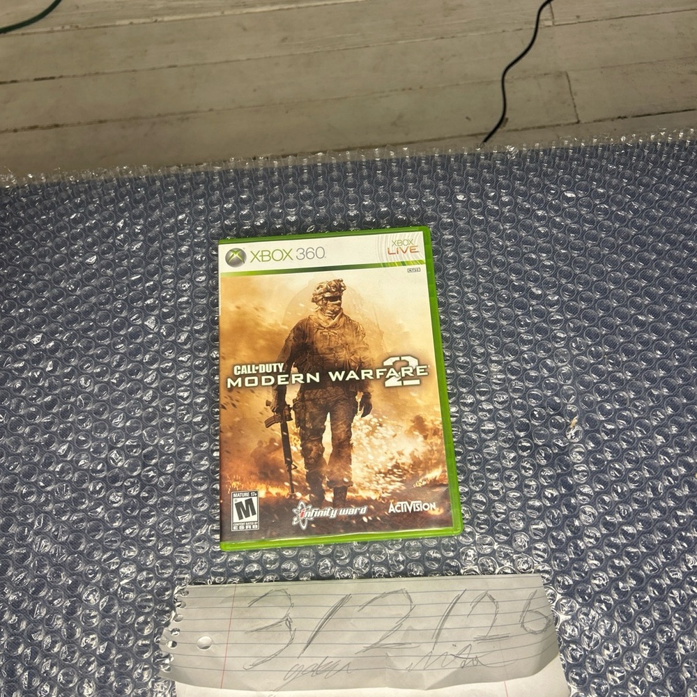 Call of Duty: Modern Warfare 2 Game - Green